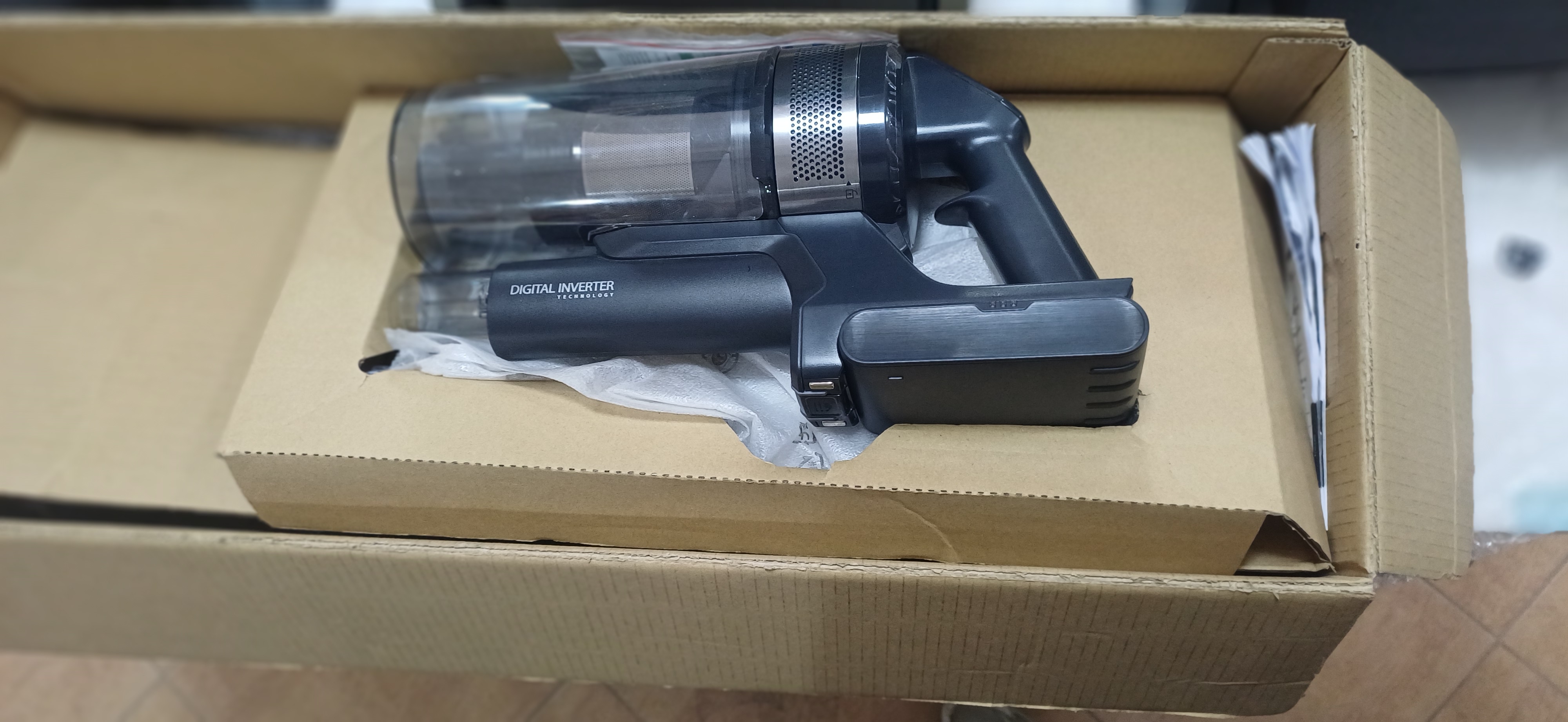 جارو شارژی سامسونگ مدل VS20C8524TB ظرفیت ۶۰ دقیقه
